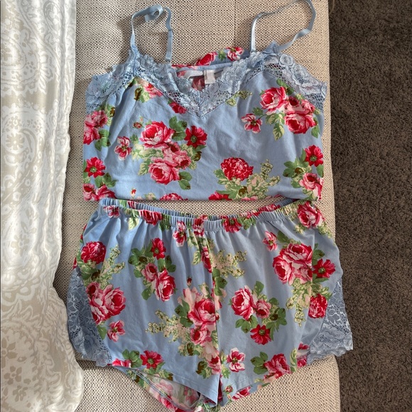 flora Other - FLORA Matching Floral Pajama Set